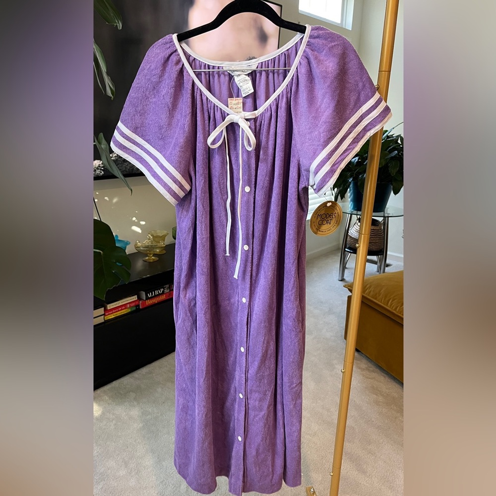 Models Coat size large vintage robe